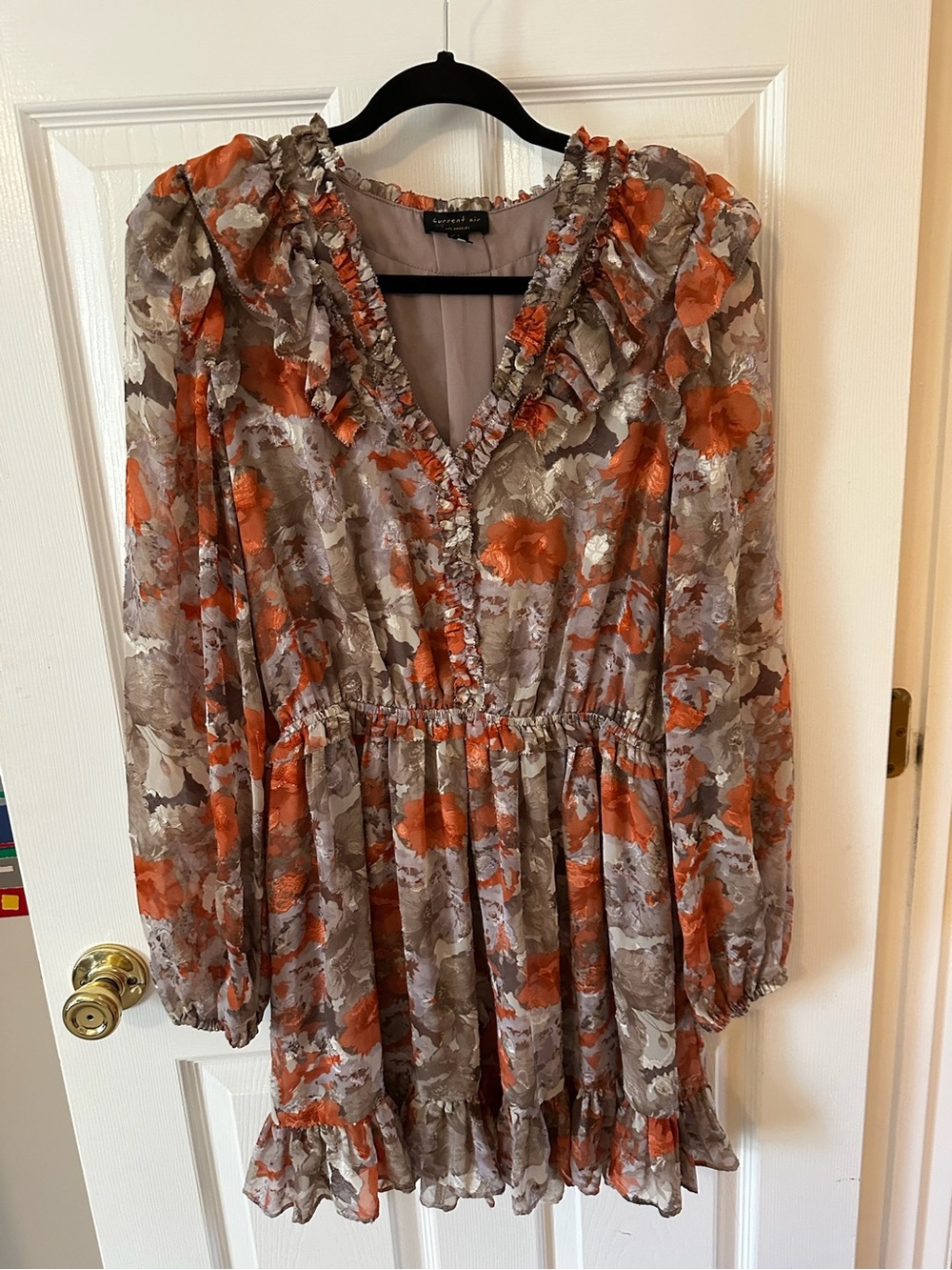 Current Air Ruffled V-Neck Floral Long Sleeve Dress in Orange and Taupe